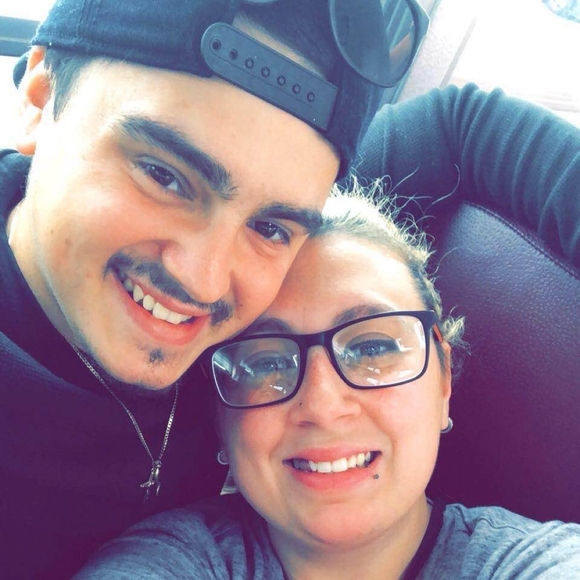 Meet your Posher, Kristen - Picture 1 of 1